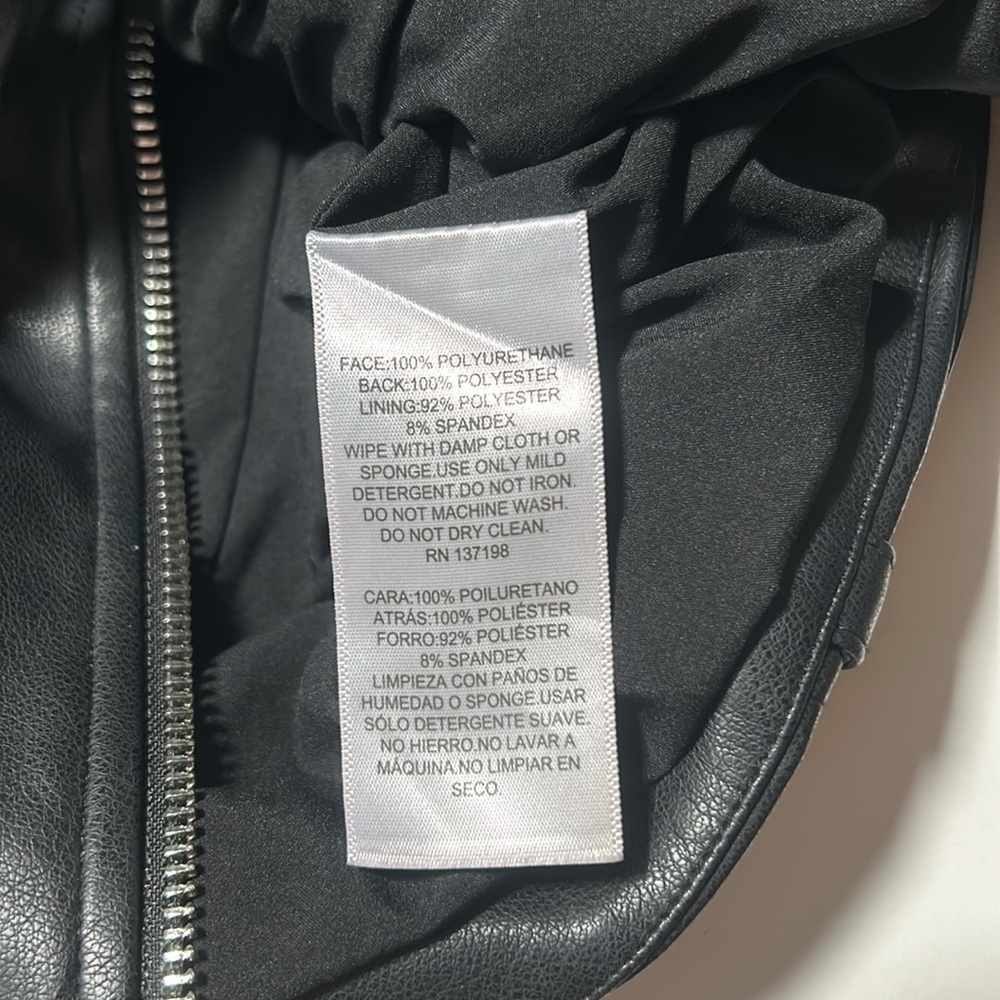 Danielle Bernstein Leather Crop Jacket Padded Sho… - image 3